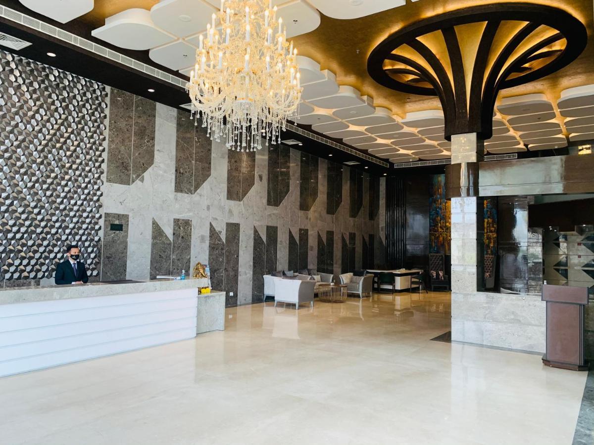 The Grand Arc Hotel & Convention Centre Shahjahanpur Dış mekan fotoğraf