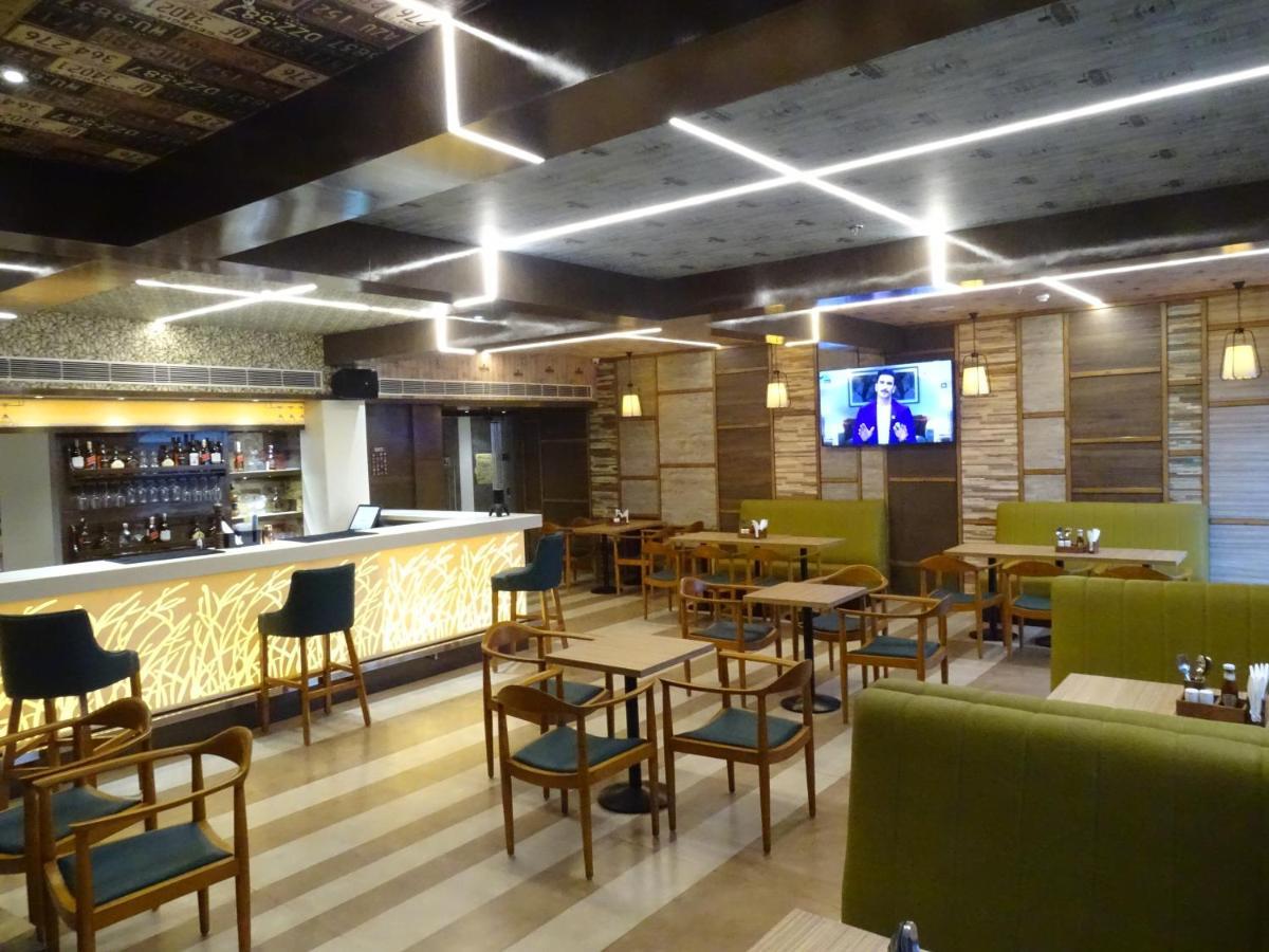 The Grand Arc Hotel & Convention Centre Shahjahanpur Dış mekan fotoğraf