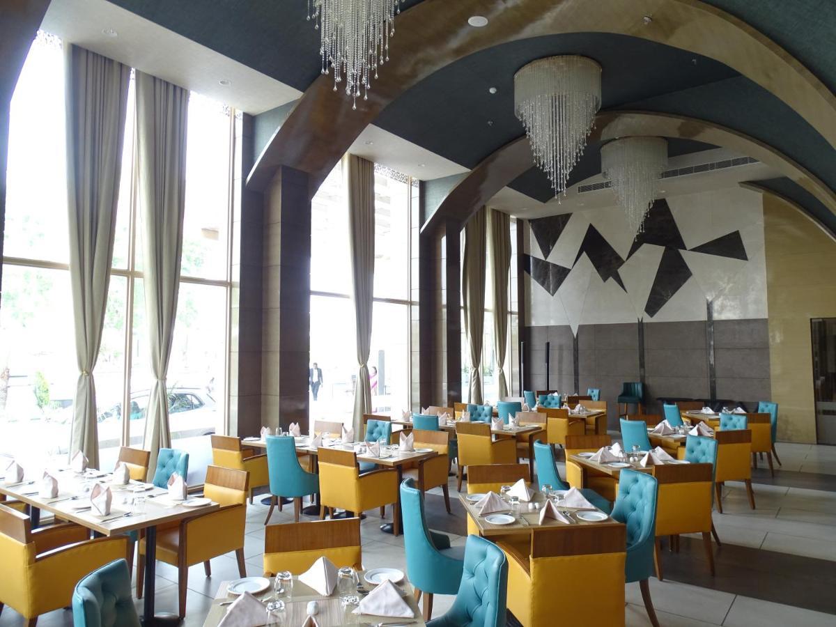 The Grand Arc Hotel & Convention Centre Shahjahanpur Dış mekan fotoğraf