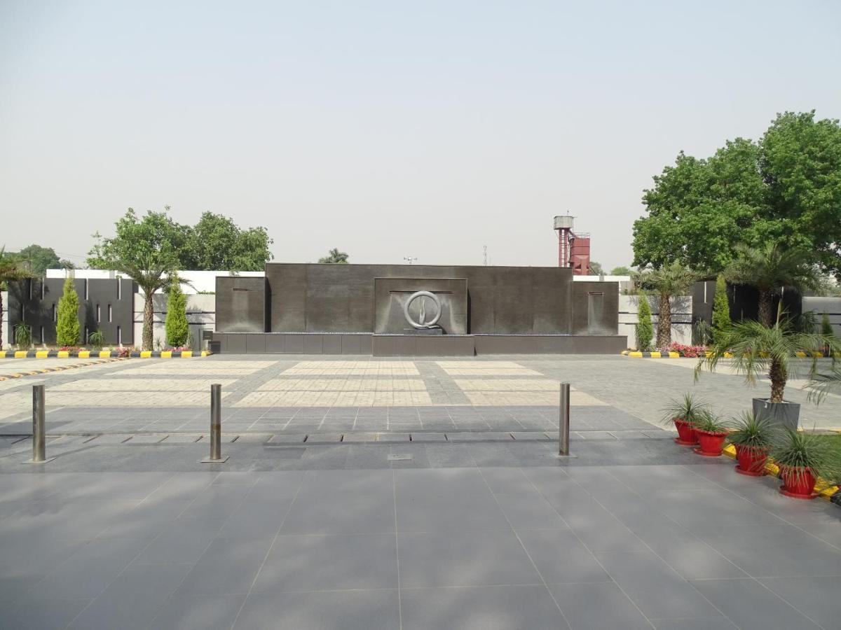 The Grand Arc Hotel & Convention Centre Shahjahanpur Dış mekan fotoğraf
