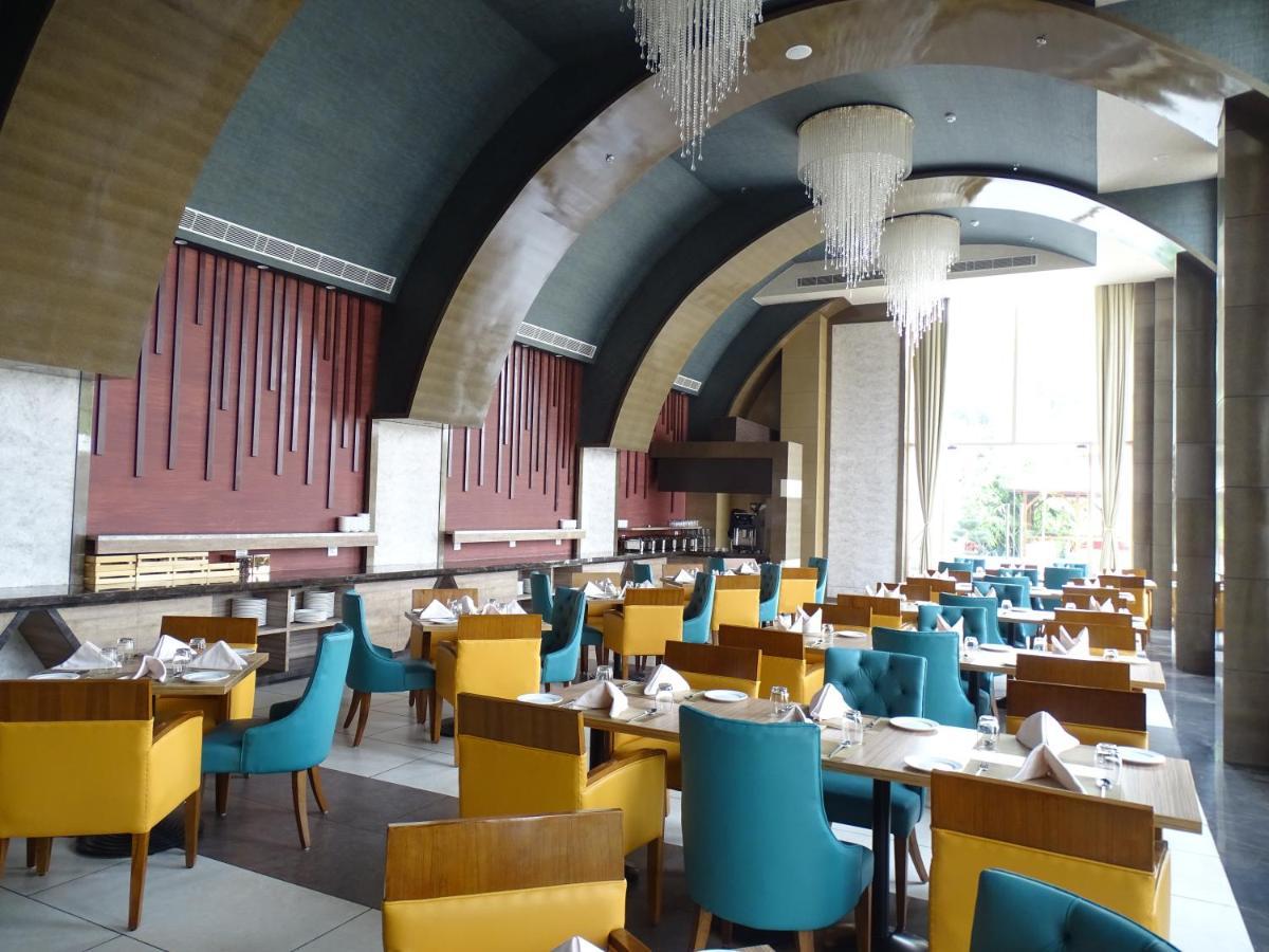 The Grand Arc Hotel & Convention Centre Shahjahanpur Dış mekan fotoğraf