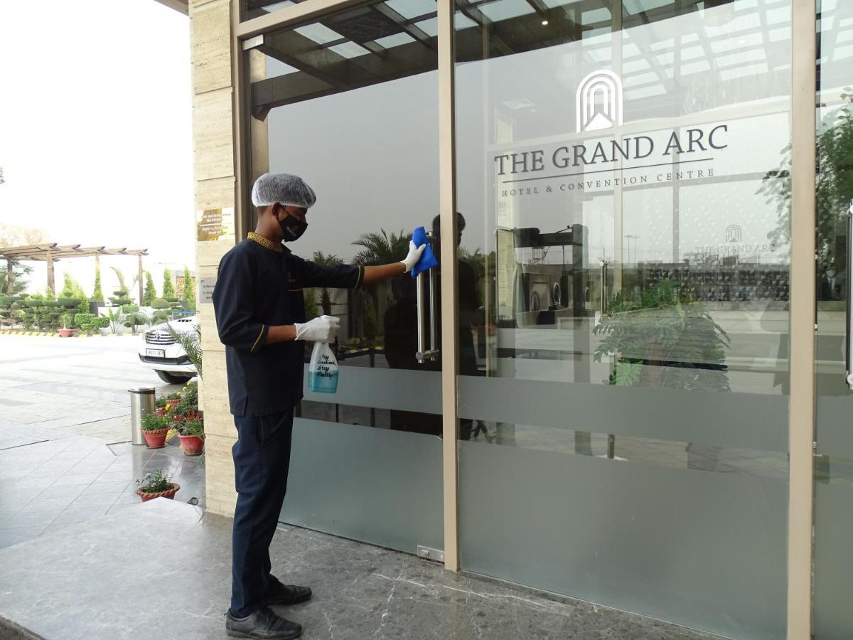 The Grand Arc Hotel & Convention Centre Shahjahanpur Dış mekan fotoğraf