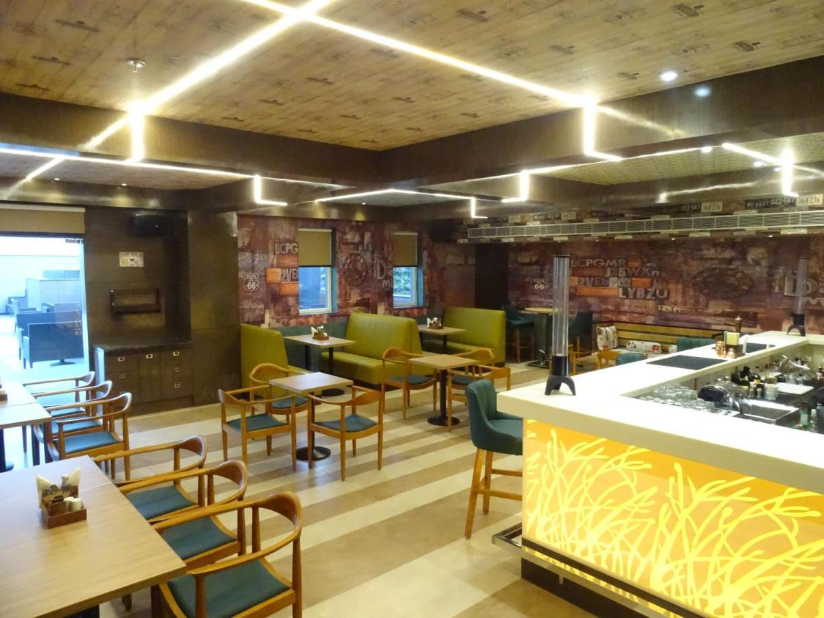 The Grand Arc Hotel & Convention Centre Shahjahanpur Dış mekan fotoğraf