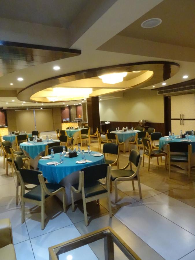 The Grand Arc Hotel & Convention Centre Shahjahanpur Dış mekan fotoğraf
