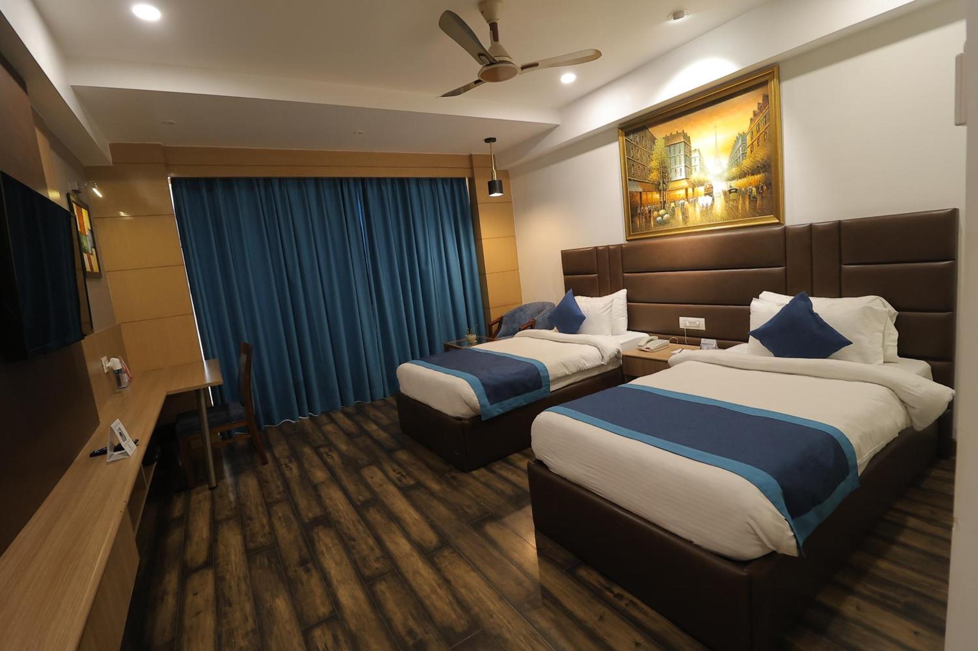 The Grand Arc Hotel & Convention Centre Shahjahanpur Dış mekan fotoğraf